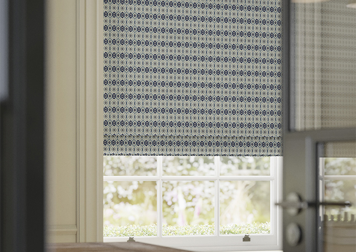 Marks, Hudds - Roman Blind - Image 5